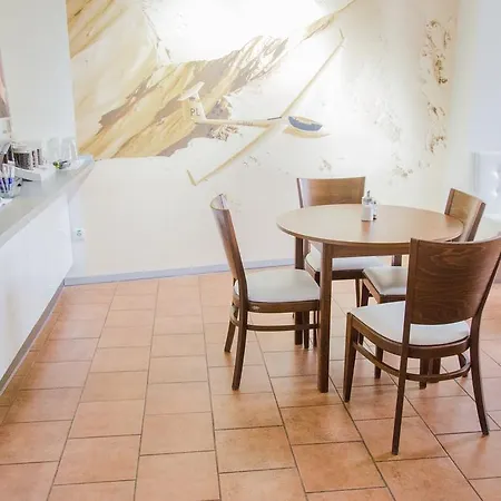 Irida Hotel