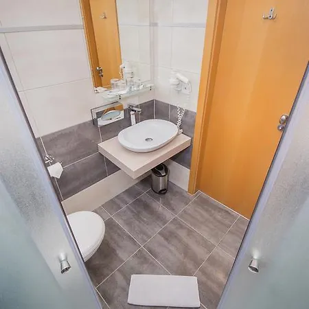 Irida Hotel