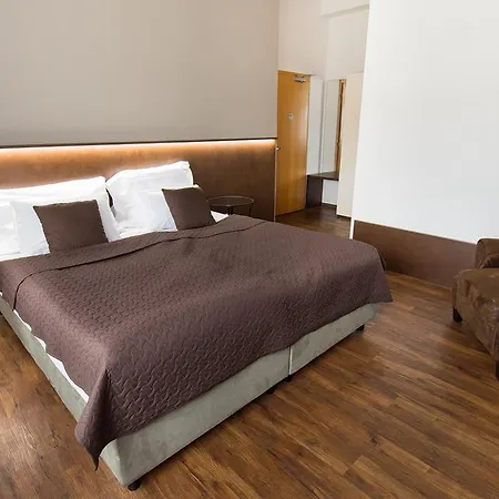 Hotel Irida 3*