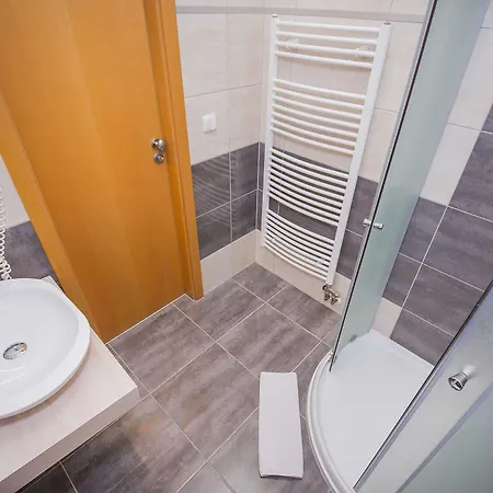 Hotel Irida 3*